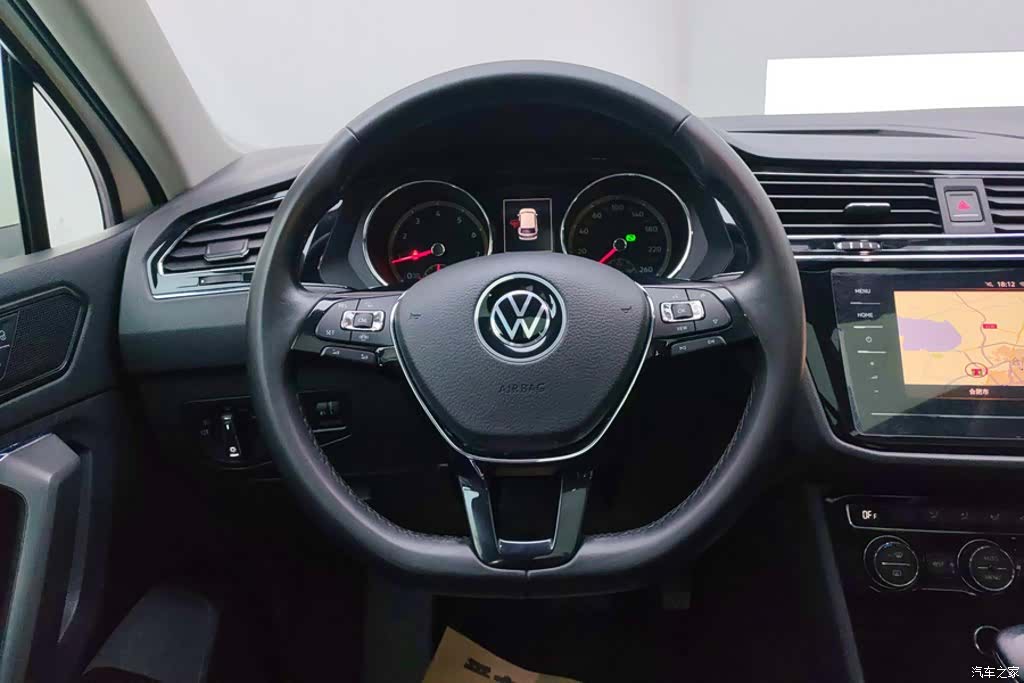 Volkswagen Tiguan L, 2021 15