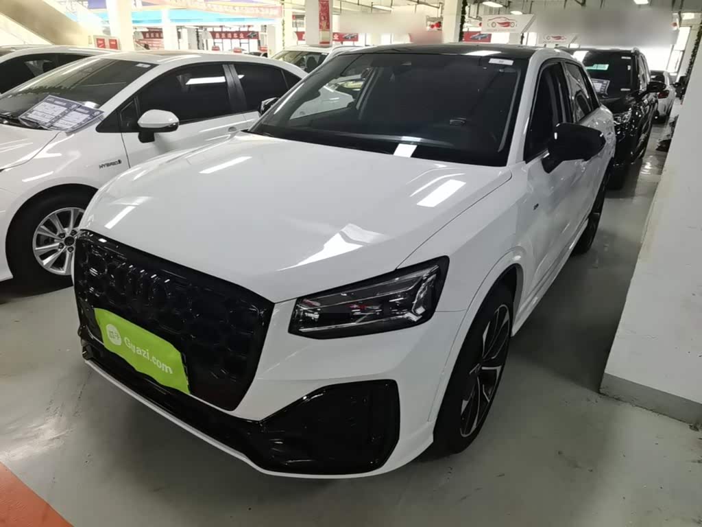 Audi Q2L