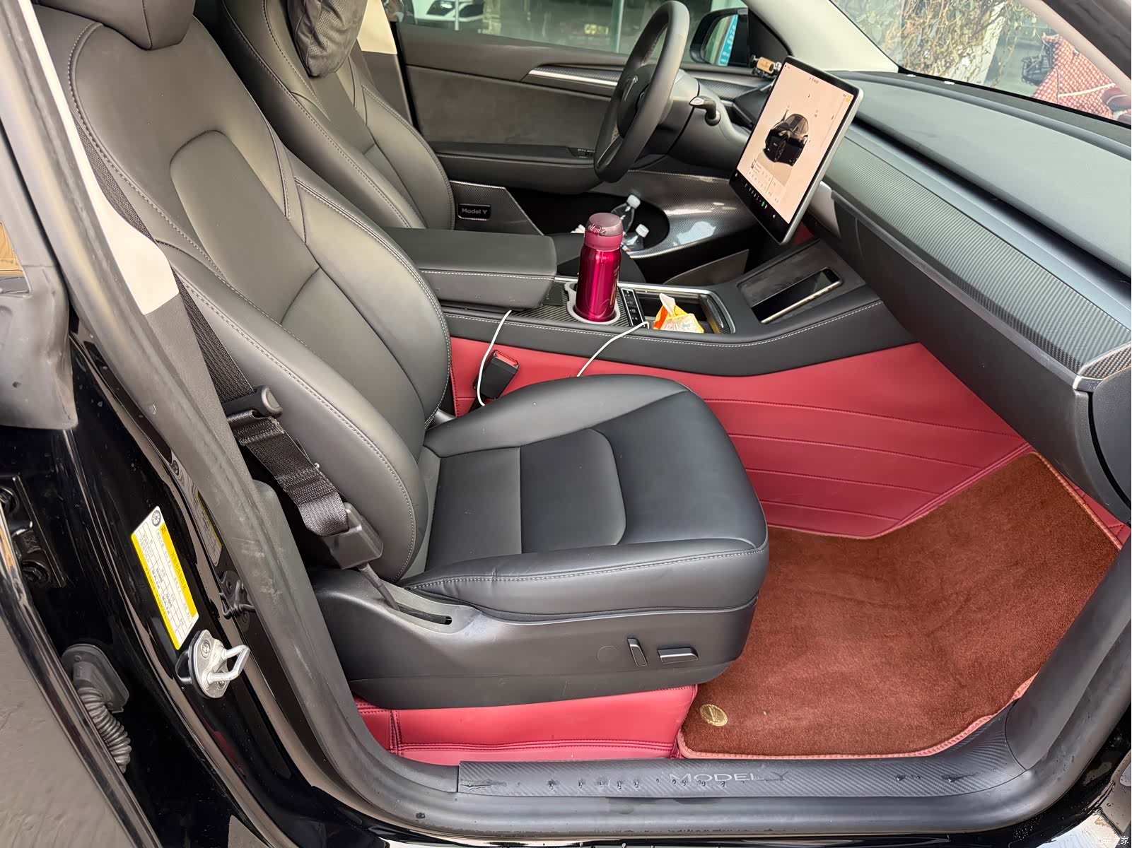 Tesla Model Y, 2023 11