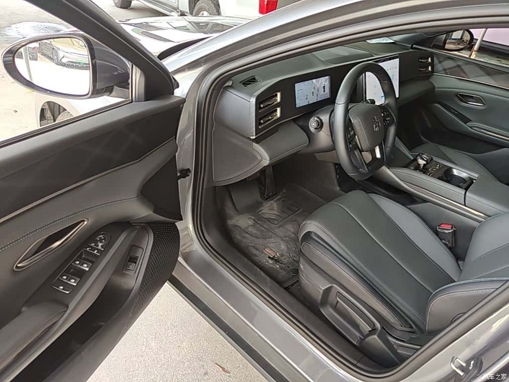 BYD Qin, 2025 16