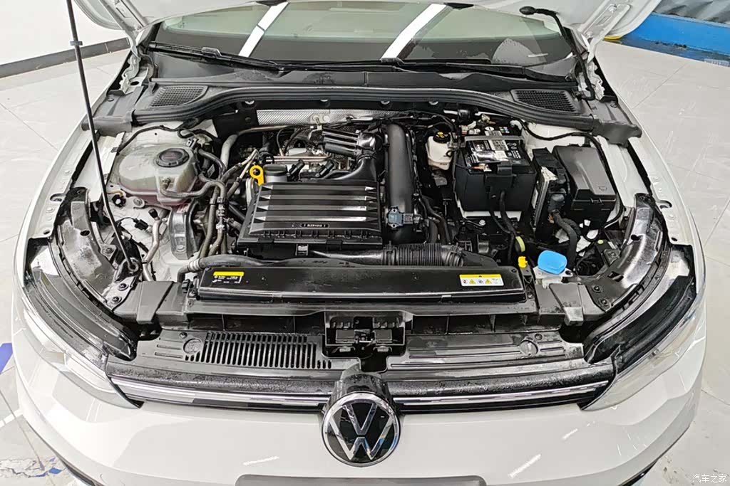 Volkswagen Golf, 2024 10