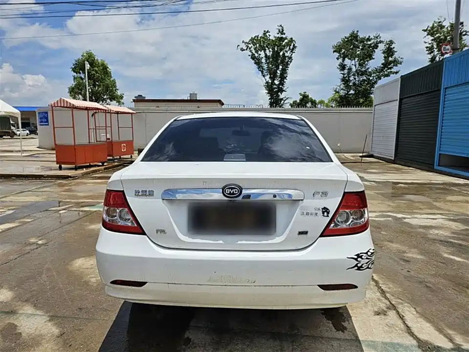 BYD F3