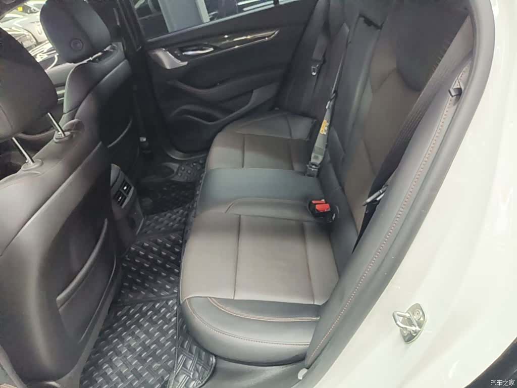 Cadillac CT5, 2023 17