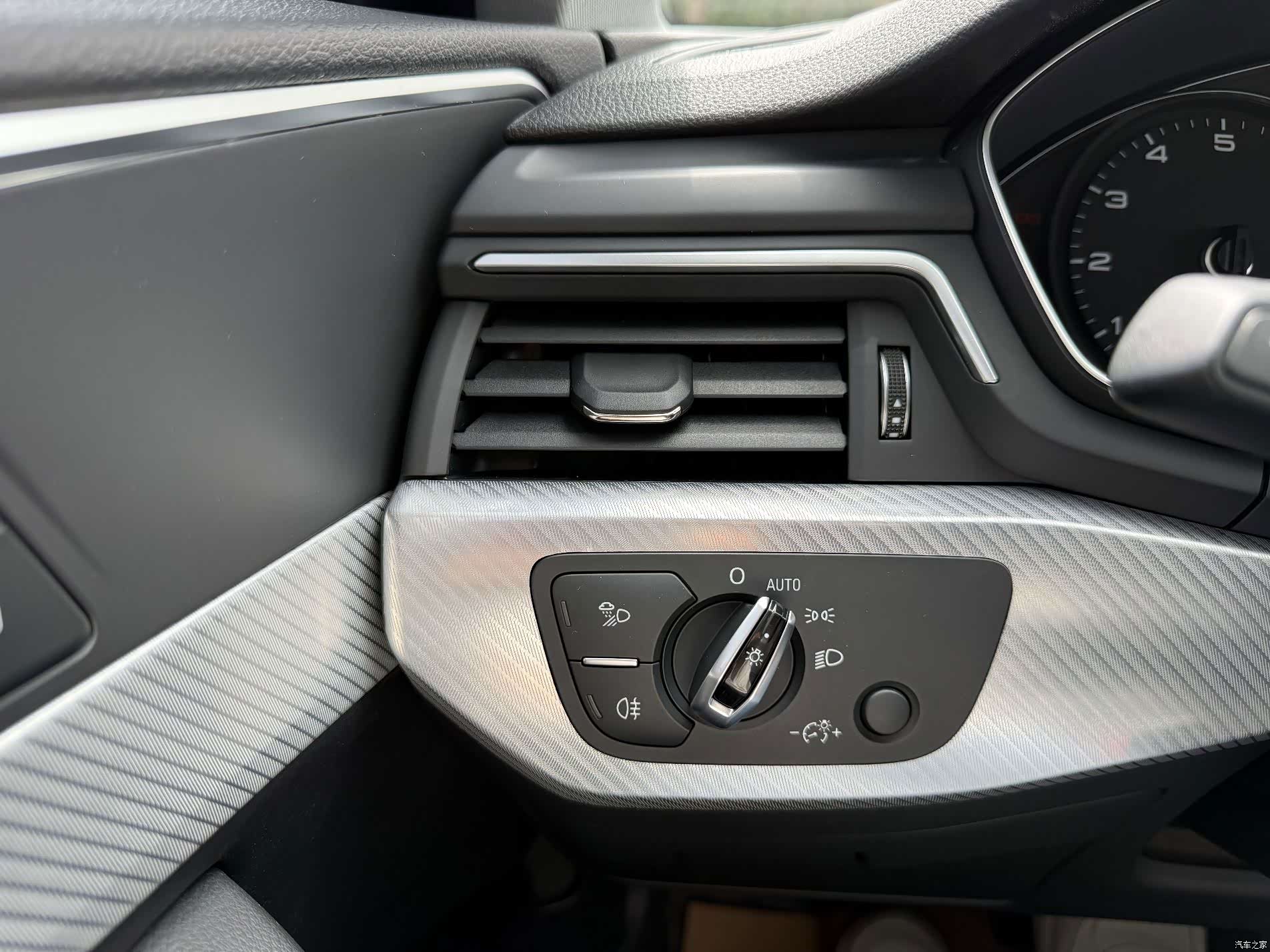 Audi A4L, 2017 17