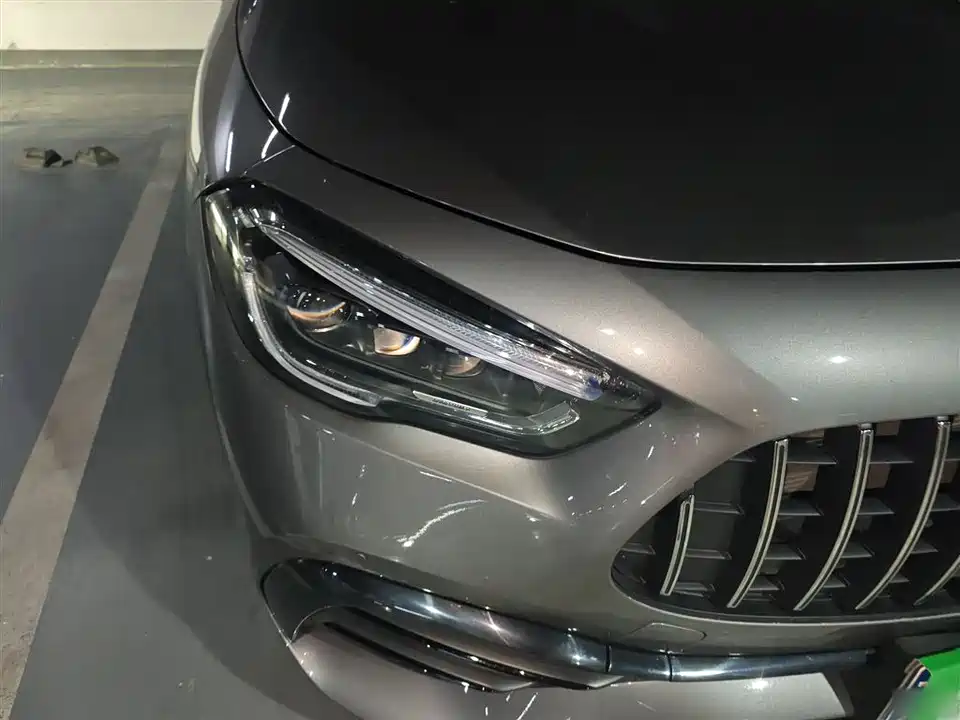 Mercedes-Benz GLA AMG