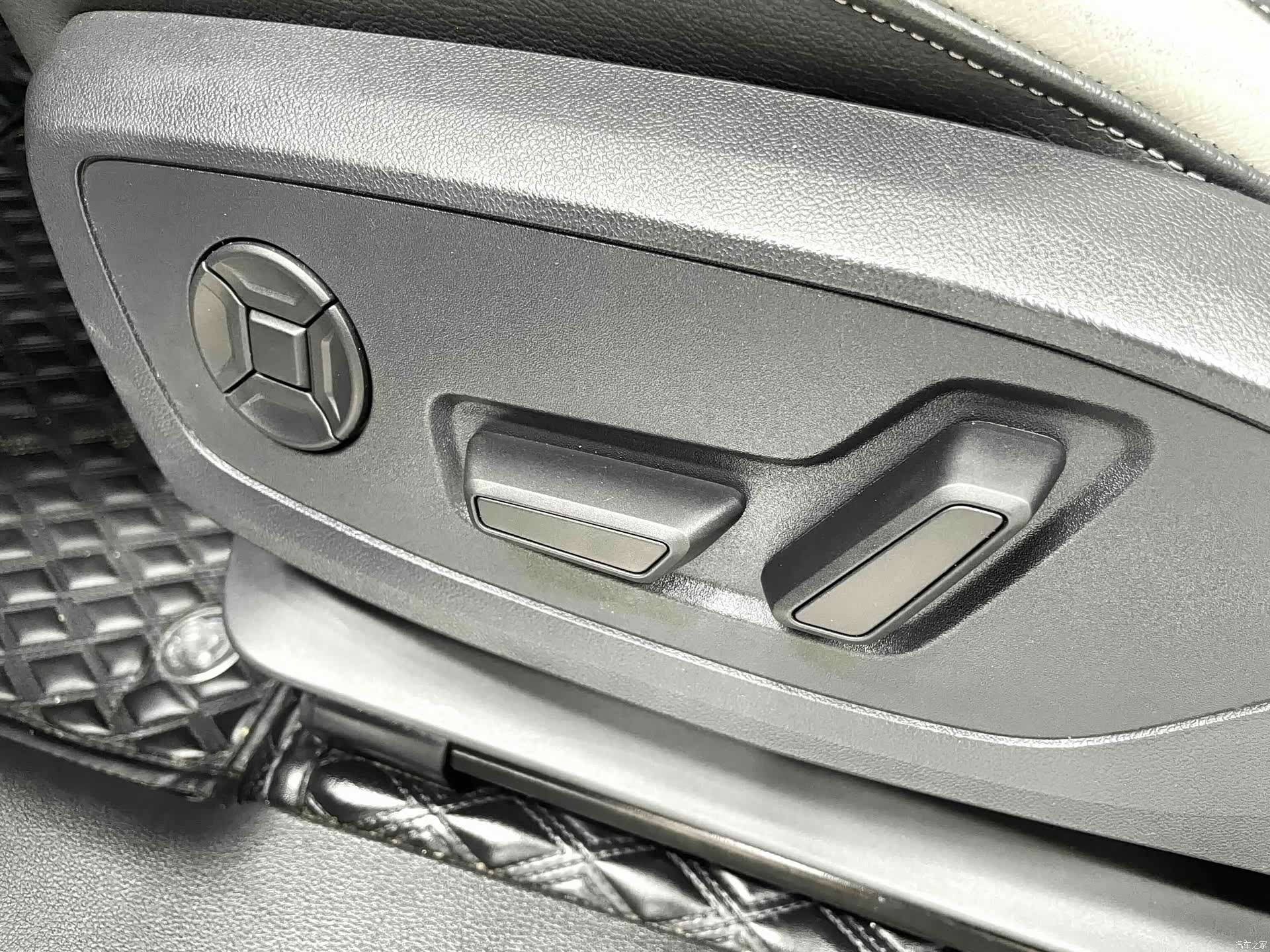 Audi Q3, 2022 18