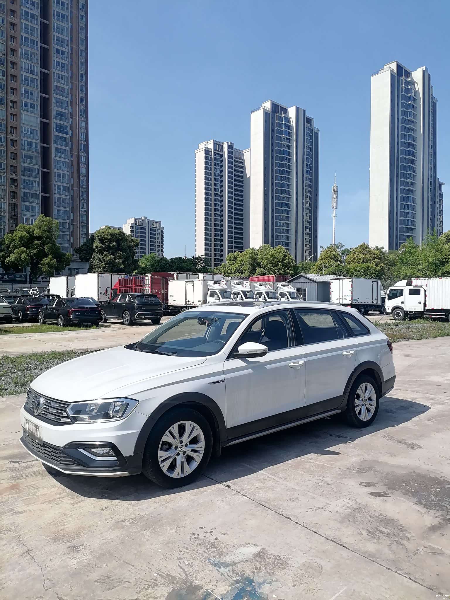 Volkswagen C-TREK, 2016 1