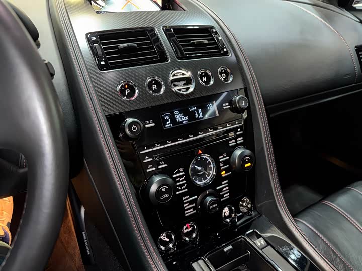 Aston Martin DB9 2014 6.0L Carbon Black Coupe