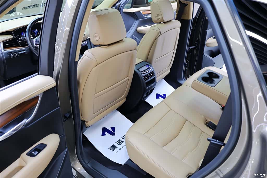 Cadillac XT5, 2017 32