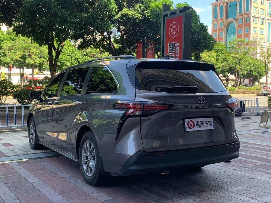 Toyota SIENNA 2022, фото 4