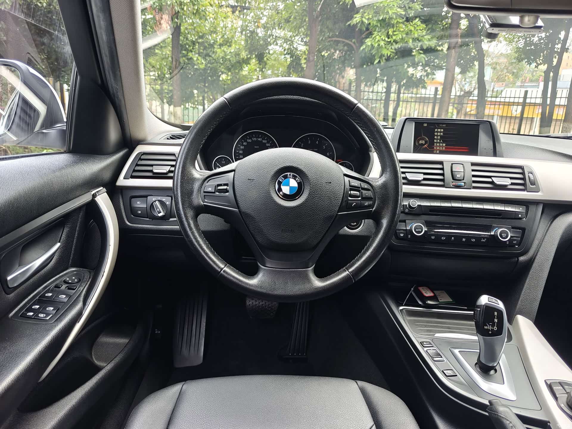 BMW 3 Series, 2015 11