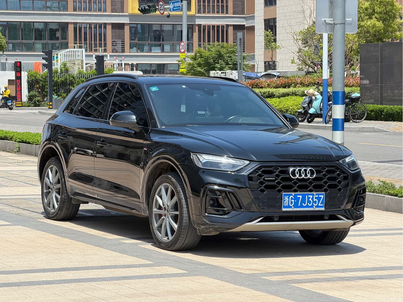 Audi Q5L, 2023 3