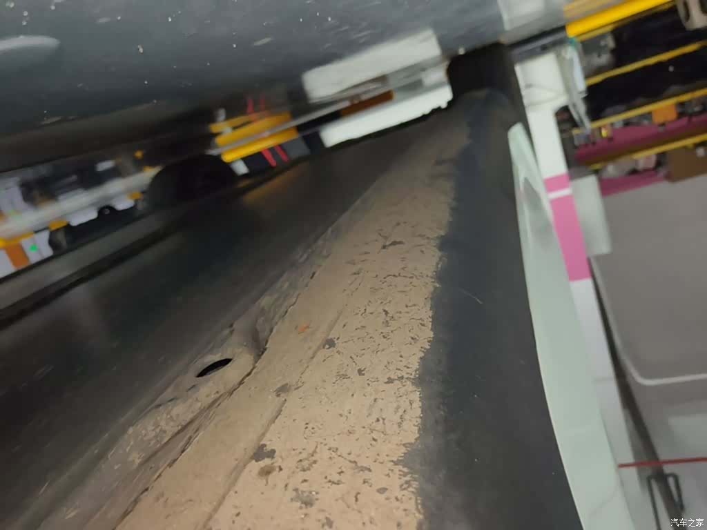 Tesla Model Y, 2023 21
