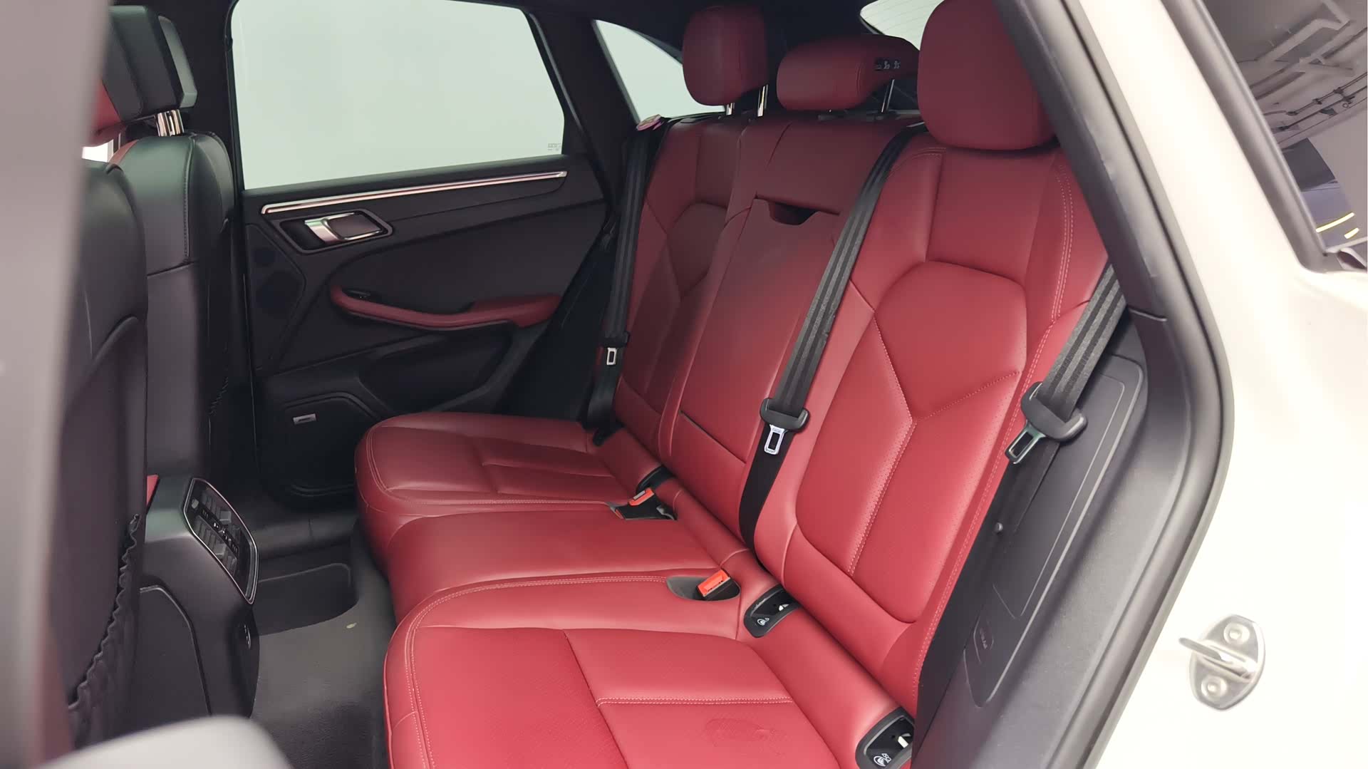 Porsche Macan, 2022 13