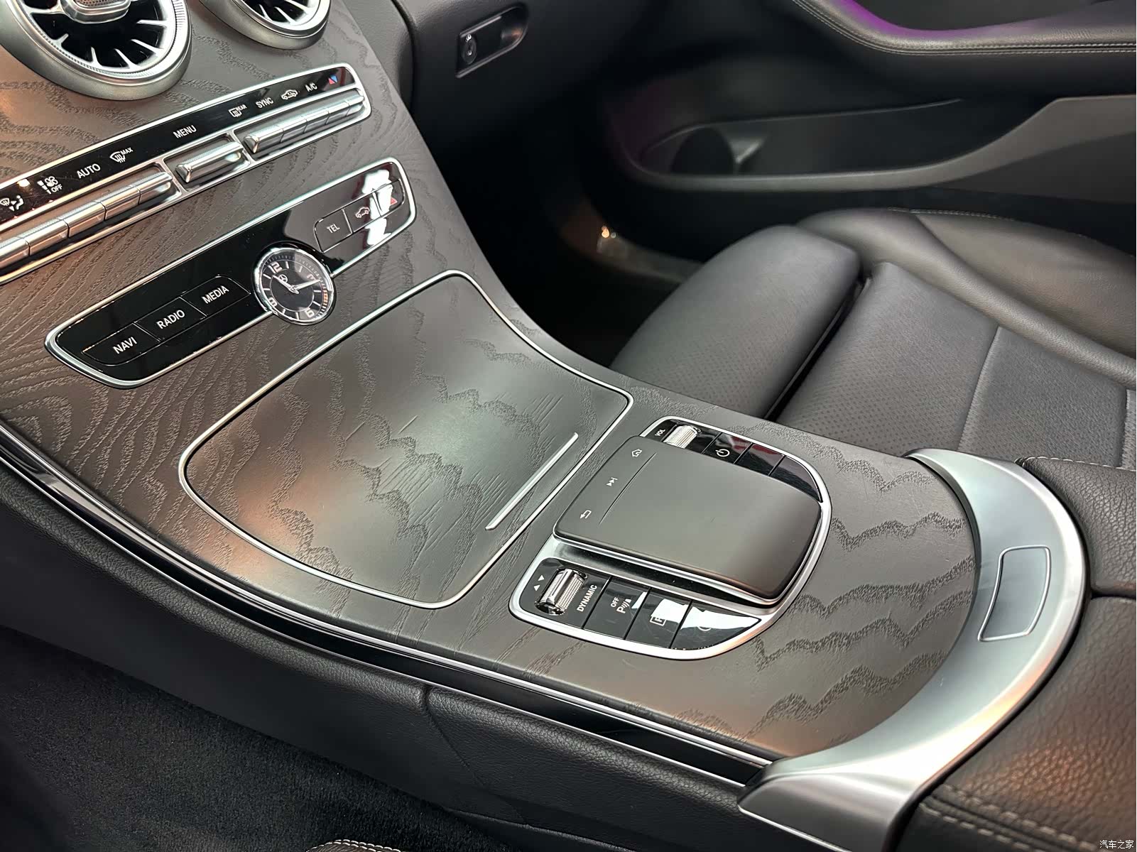 Mercedes-Benz C-Class, 2020 16