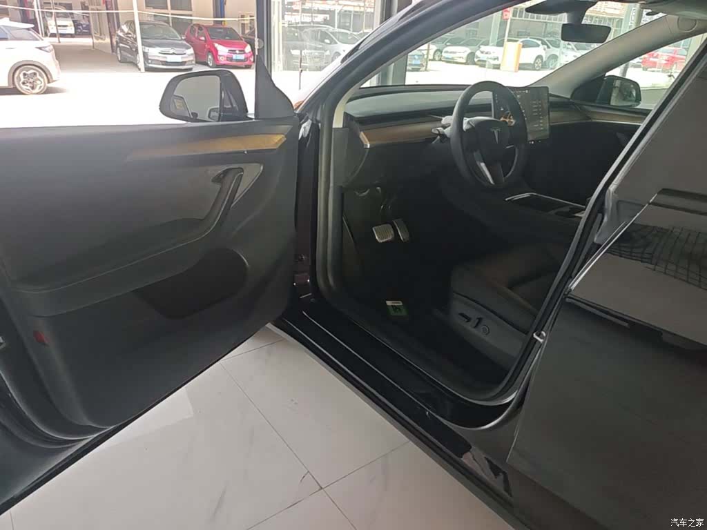 Tesla Model Y, 2021 16