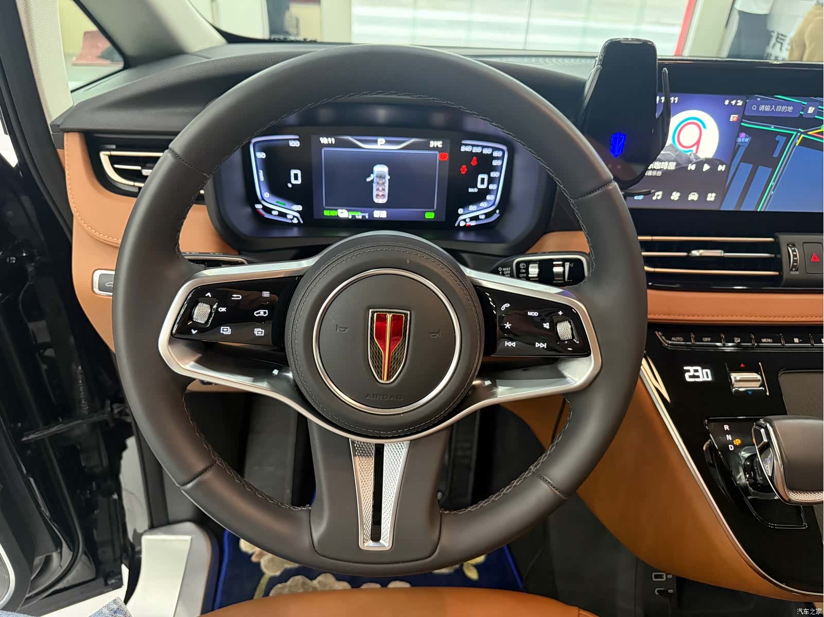 Hongqi HQ9, 2025 13