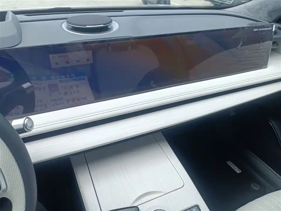 Geely Galaxy Galaxy E8