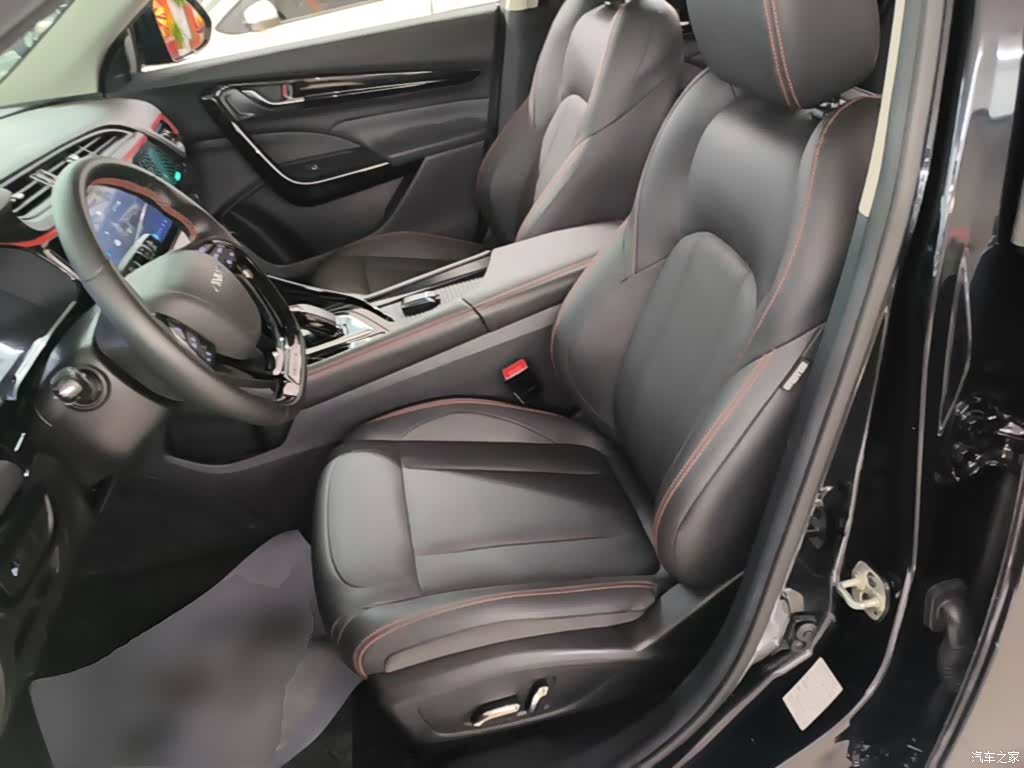DongFeng AX7, 2022 15
