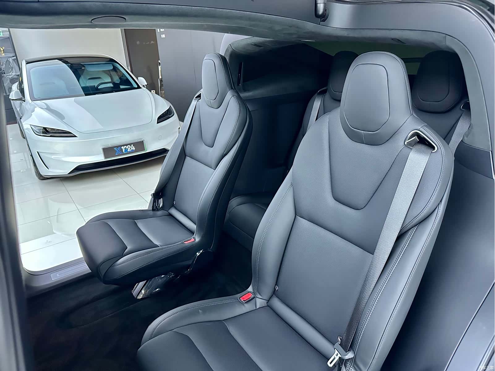 Tesla Model X, 2023 6