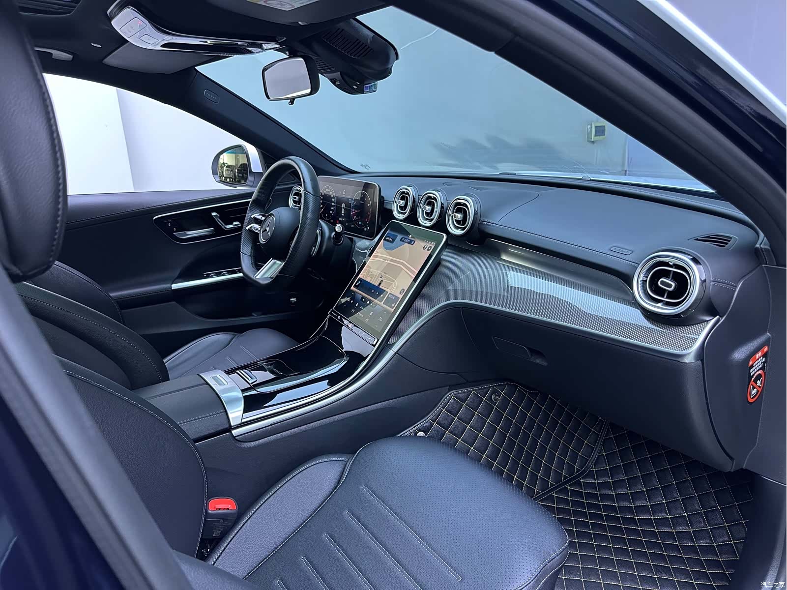 Mercedes-Benz C-Class, 2022 11