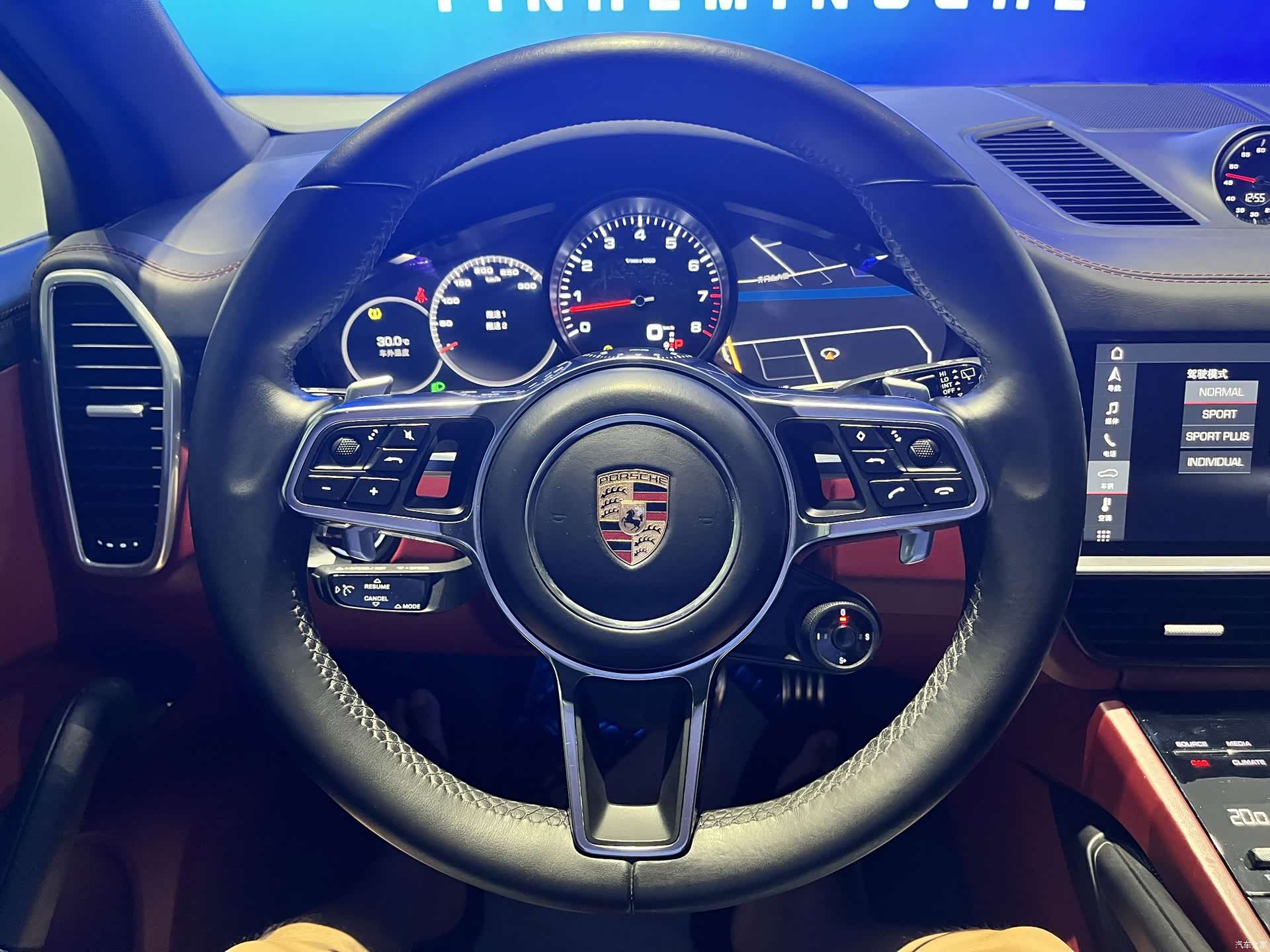 Porsche Cayenne, 2019 9