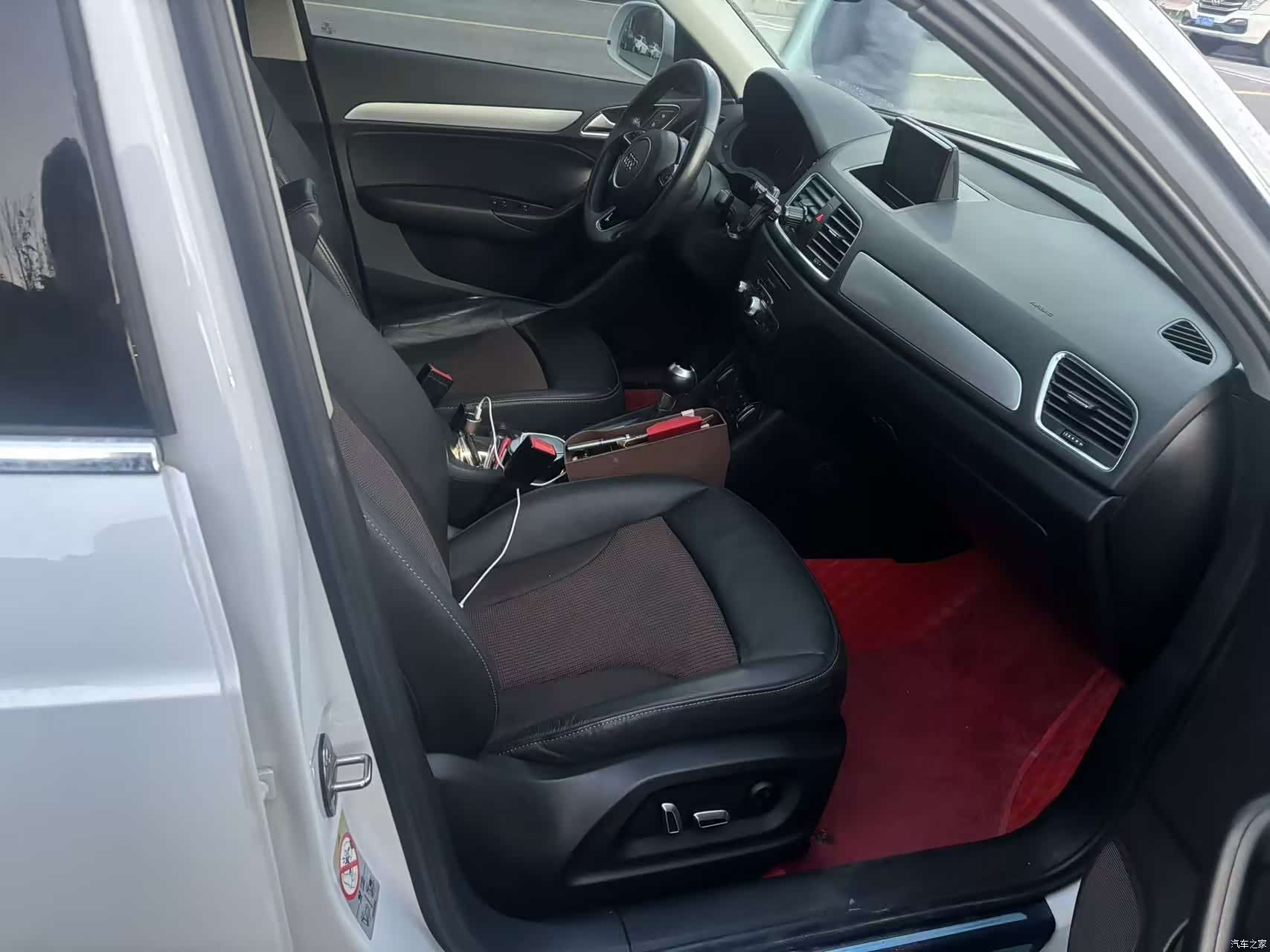 Audi Q3, 2019 8