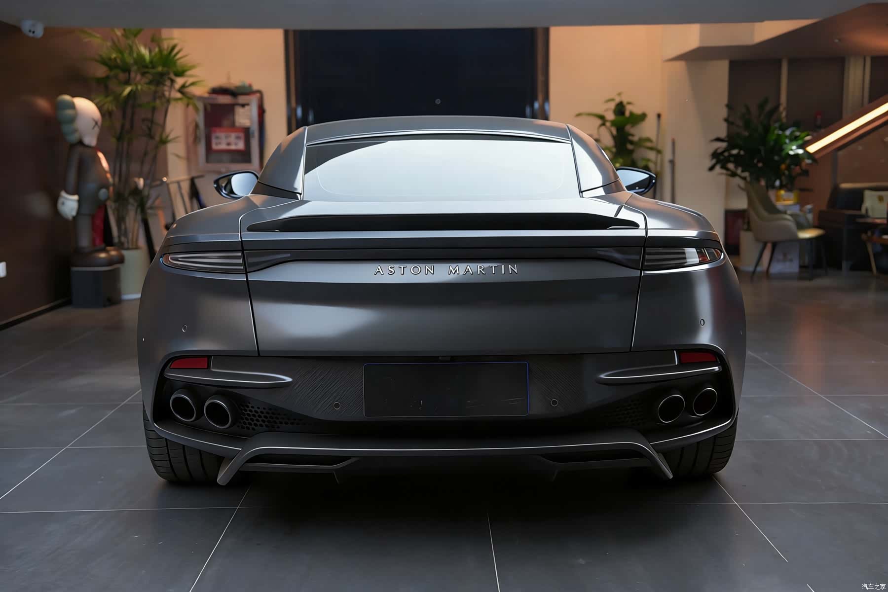 Aston Martin DBS, 2019 7