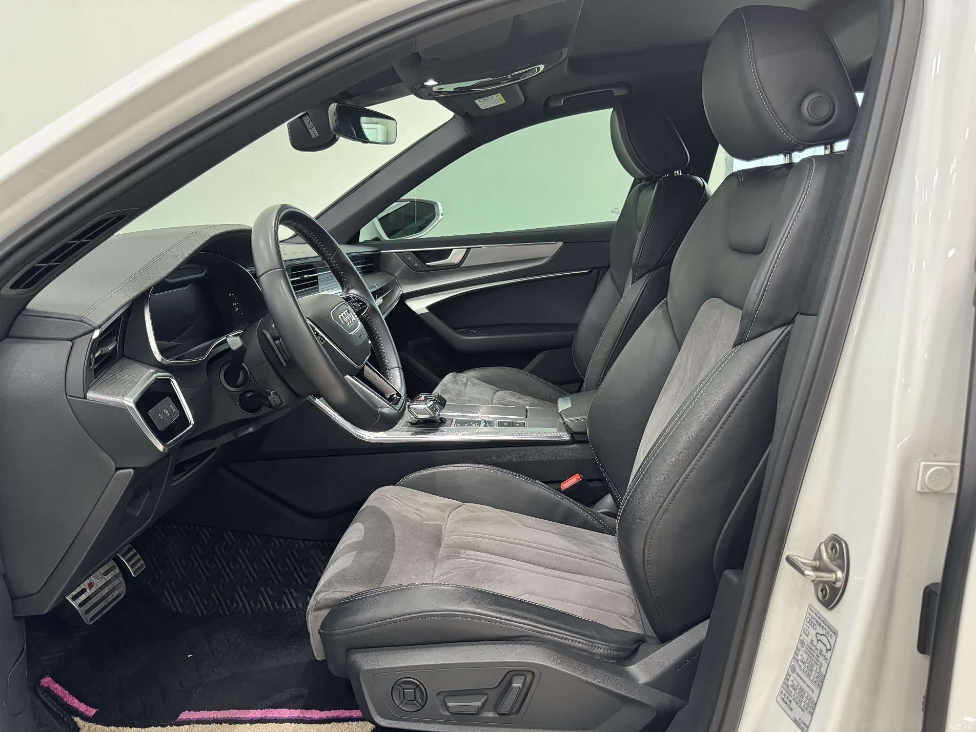 Audi A6L, 2020 4