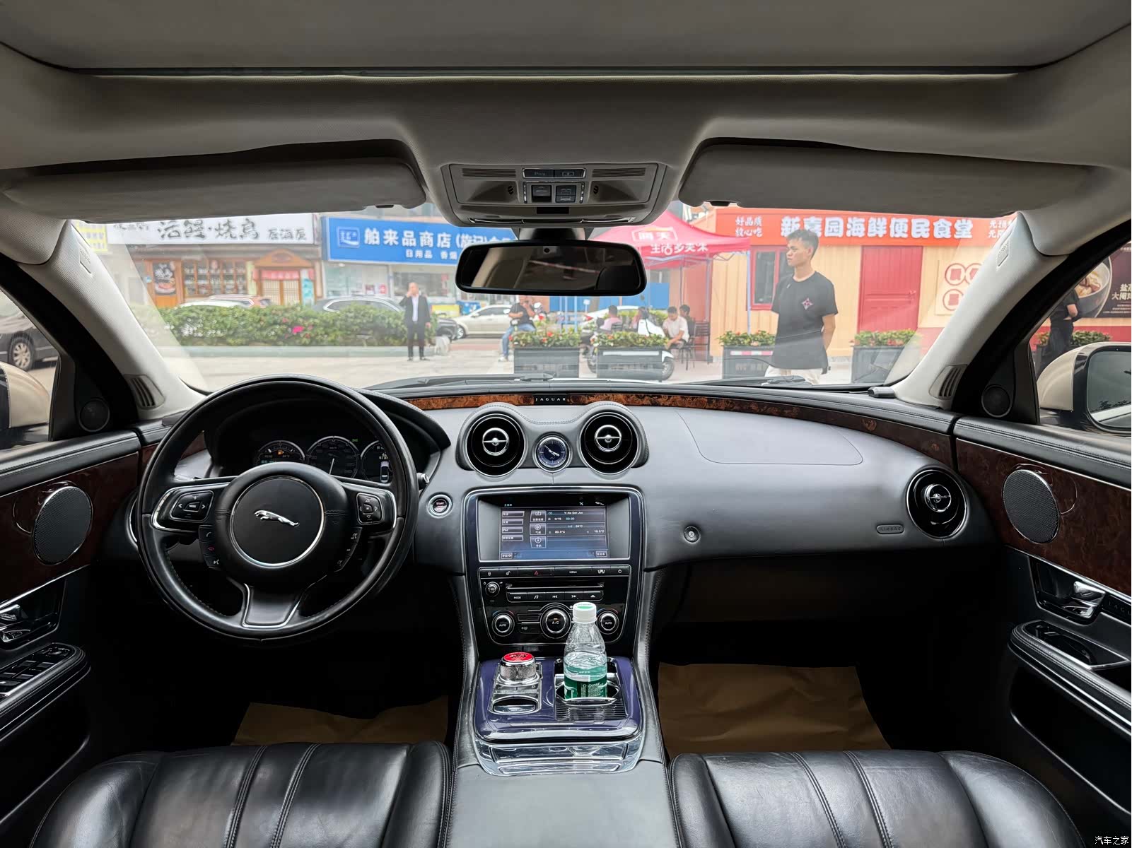 Jaguar XJ, 2013 16