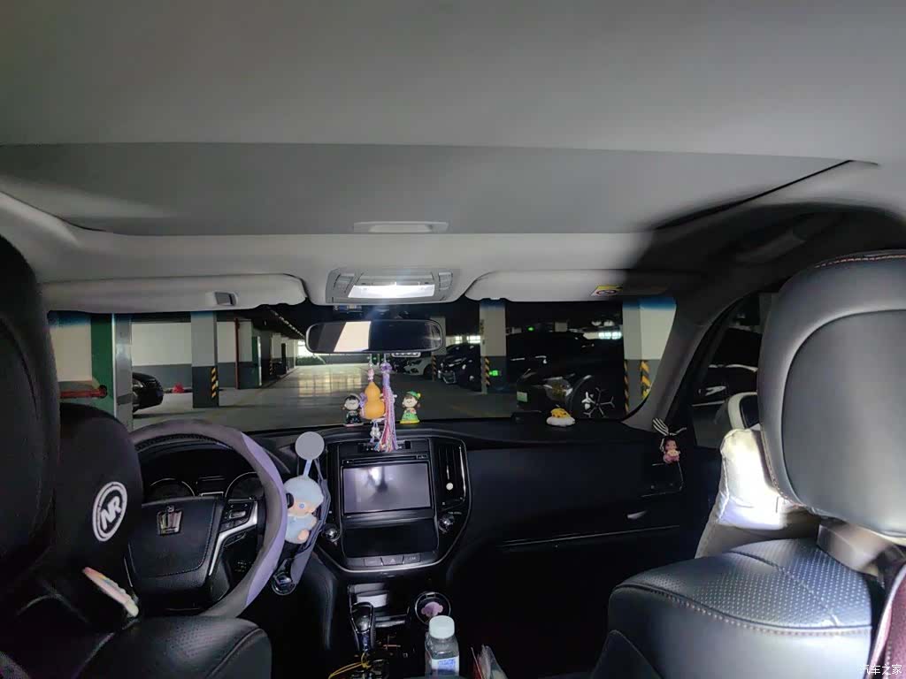 Toyota Crown, 2016 9