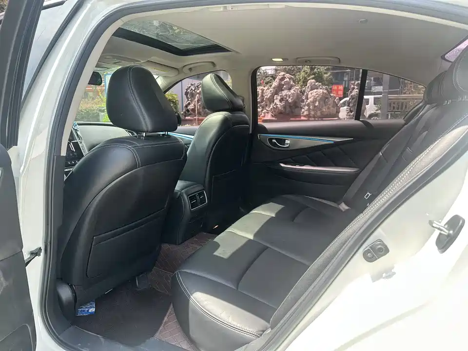 Infiniti Q50L Infiniti Q50L