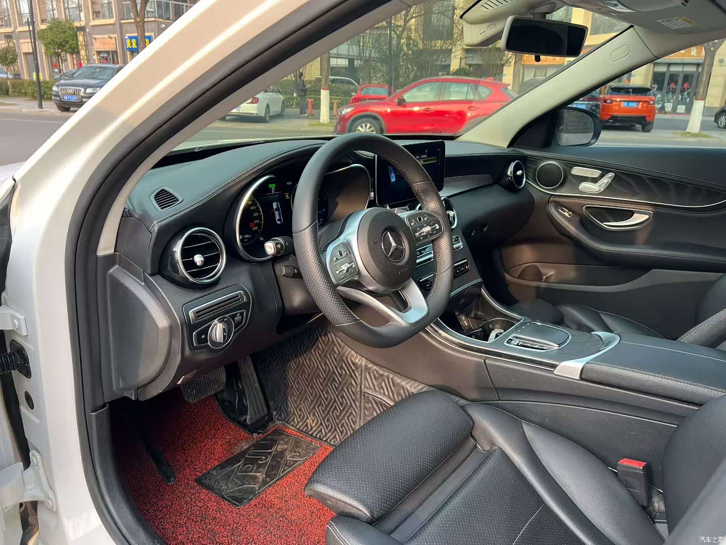 Mercedes-Benz C-Class, 2020 3