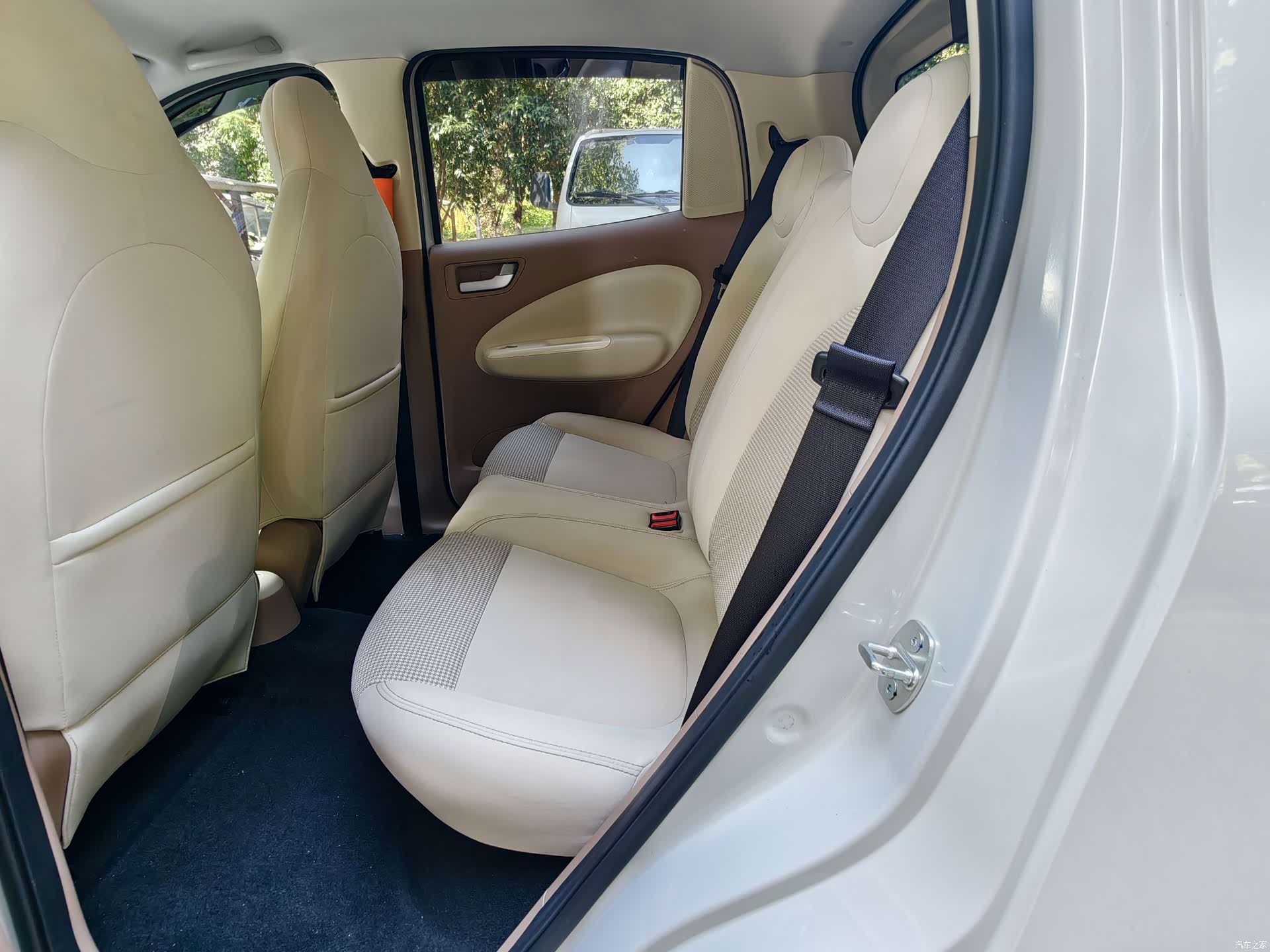 Wuling MINIEV, 2025 7