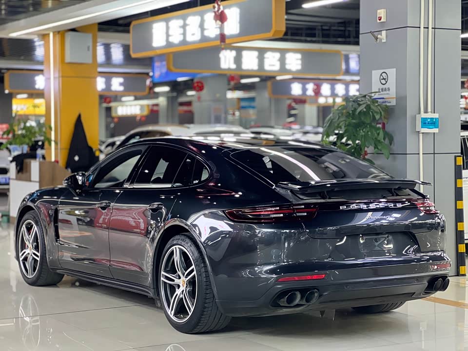 Porsche Panamera