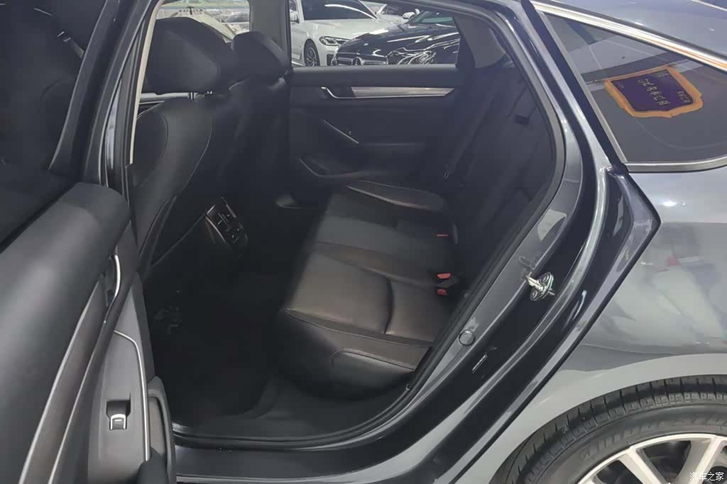 Honda Accord, 2022 11
