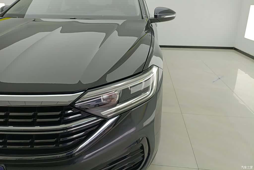 Volkswagen Sagitar, 2023 все фото