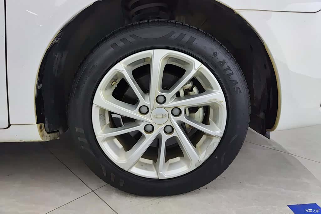 Geely Emgrand, 2021 6