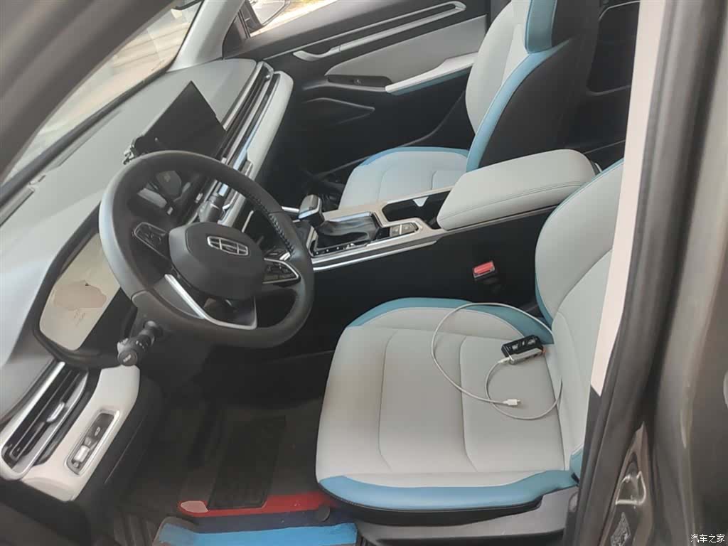Geely Emgrand, 2024 15