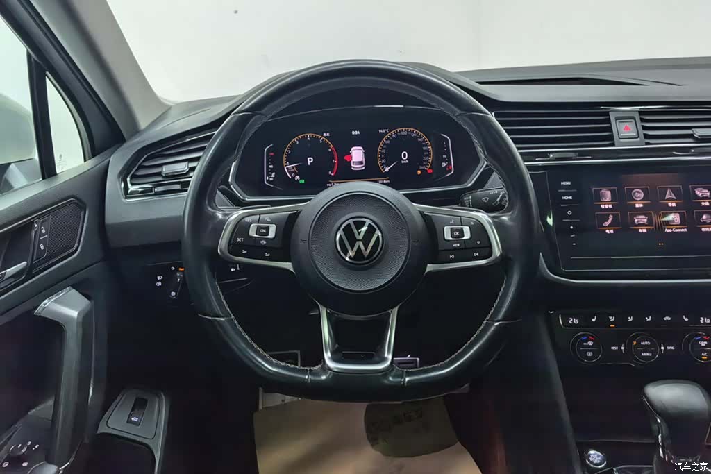 Volkswagen Tiguan L, 2021 15