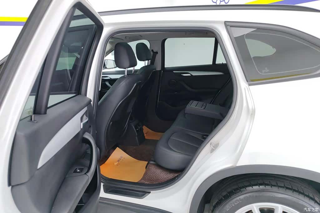 BMW X1, 2018 11