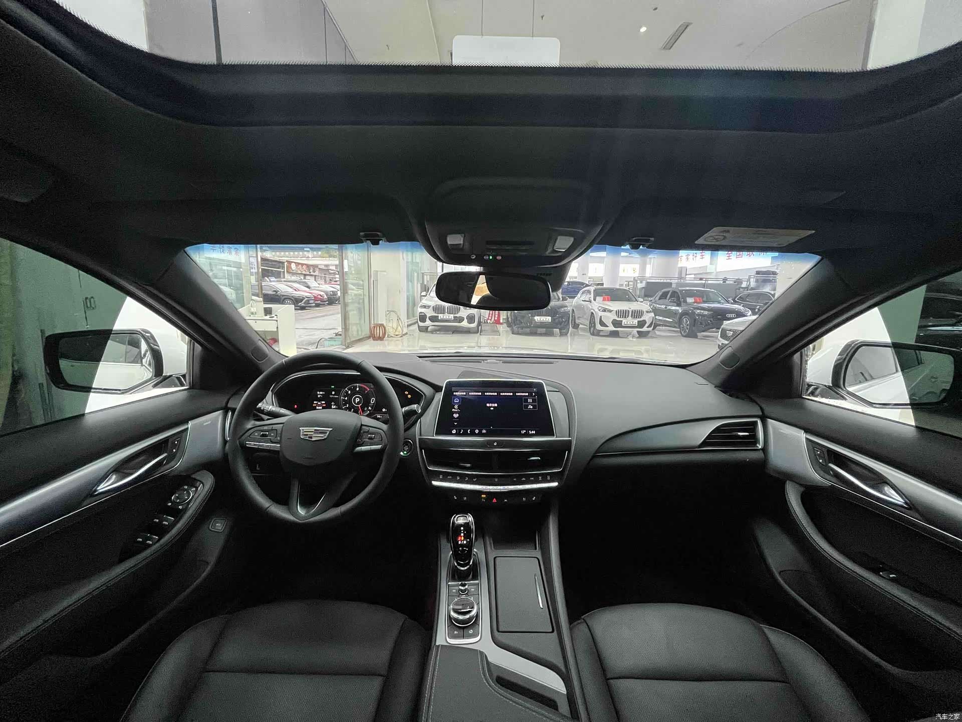 Cadillac CT5, 2023 14