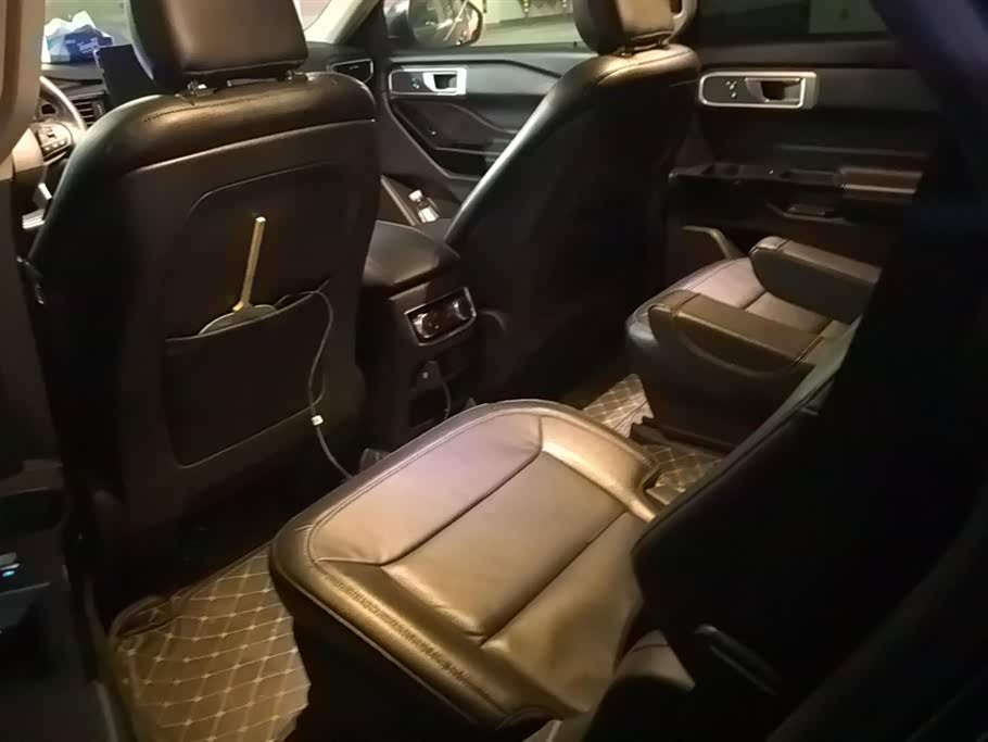 Ford Explorer Ford Explorer