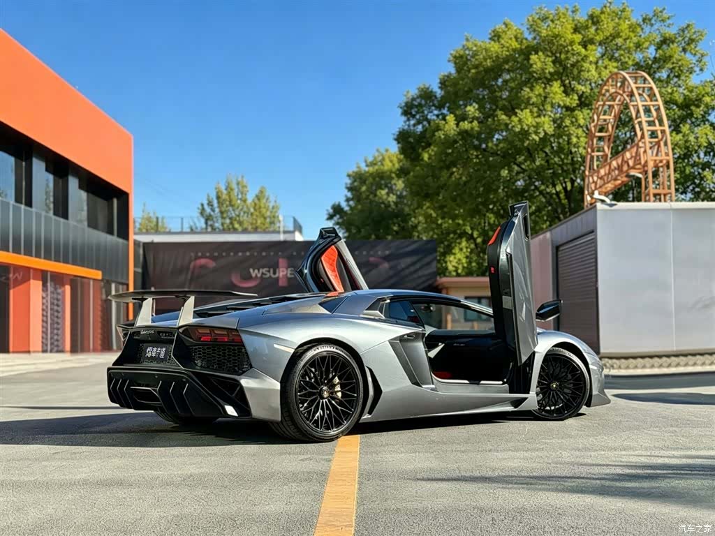 Lamborghini Aventador, 2016 3