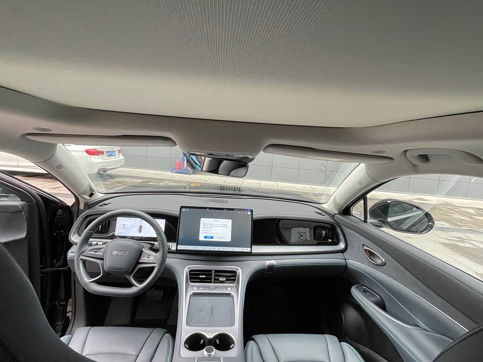 BYD Sea Lion 07 DM-i