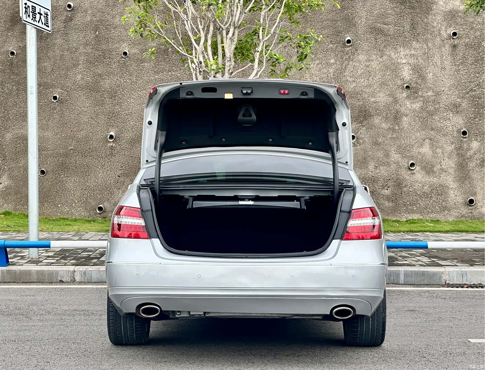 Mercedes-Benz E-Class, 2012 27