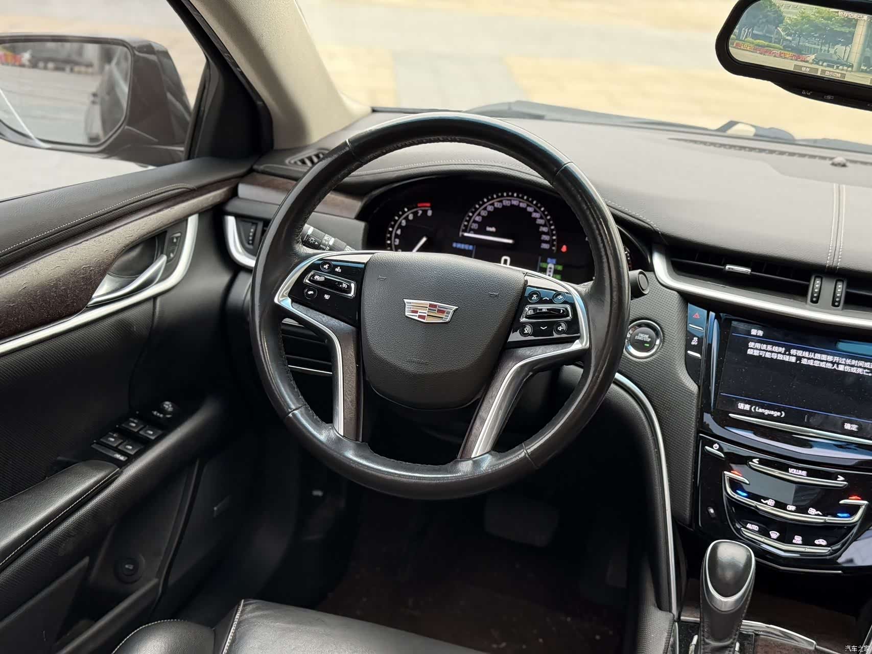 Cadillac XTS, 2019 9