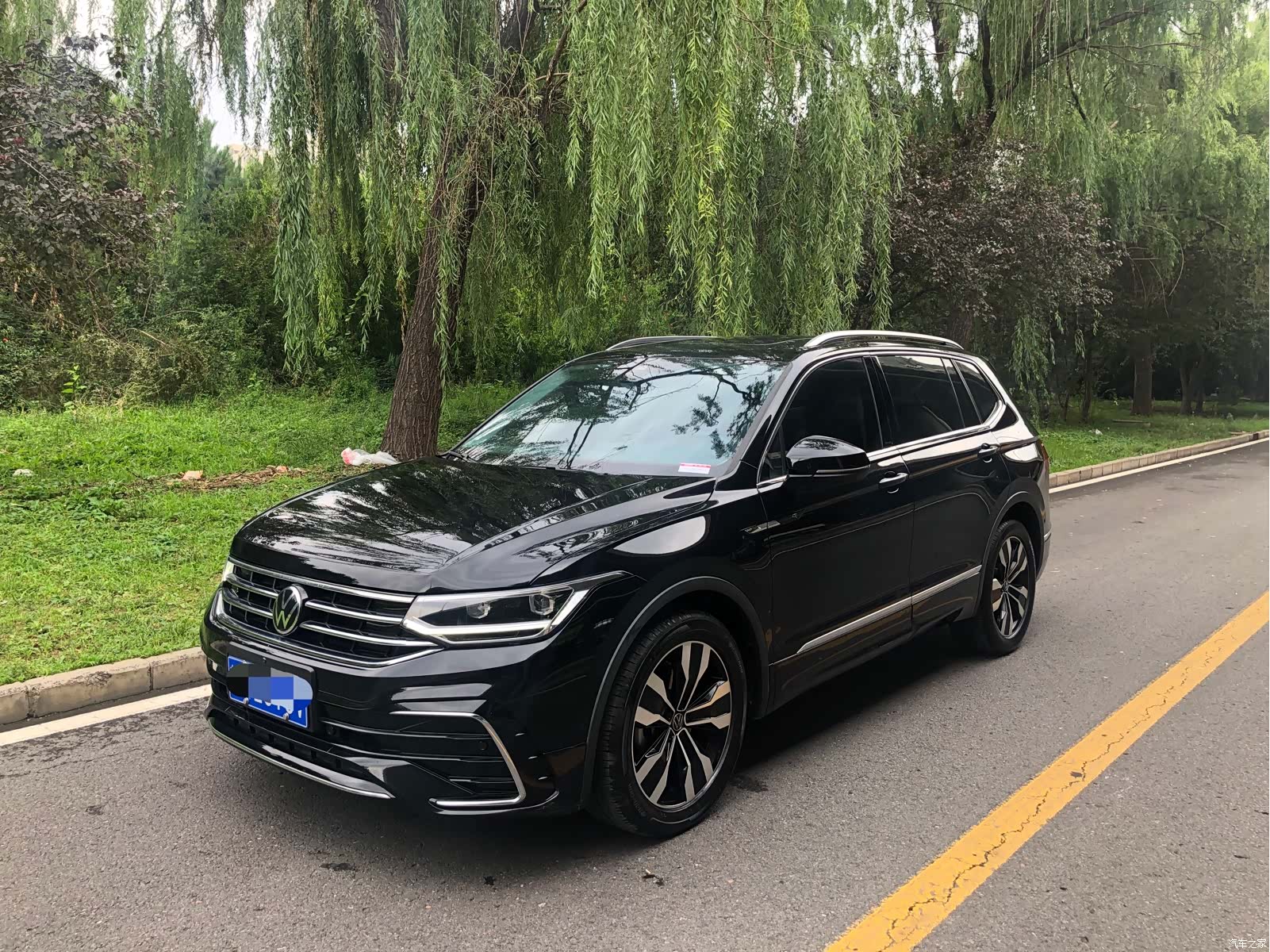 Volkswagen Tiguan L, 2022 1