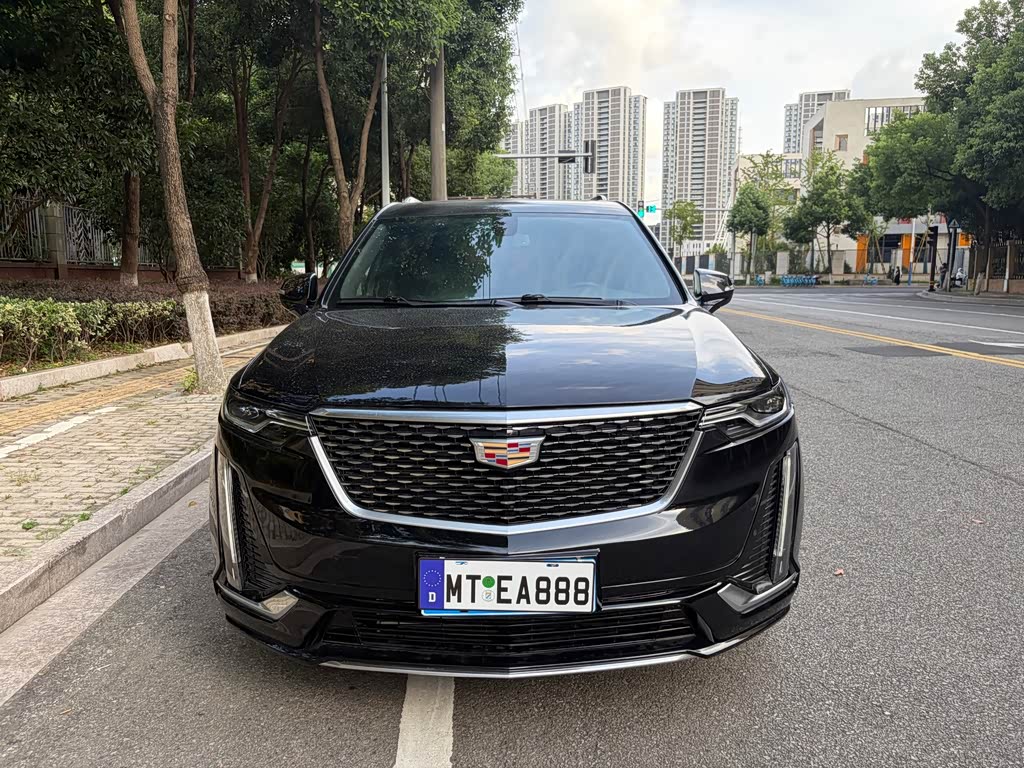 Cadillac XT6