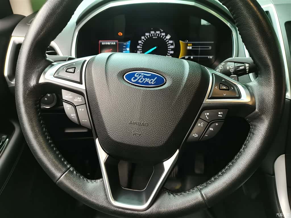 Ford Edge, 2017 3